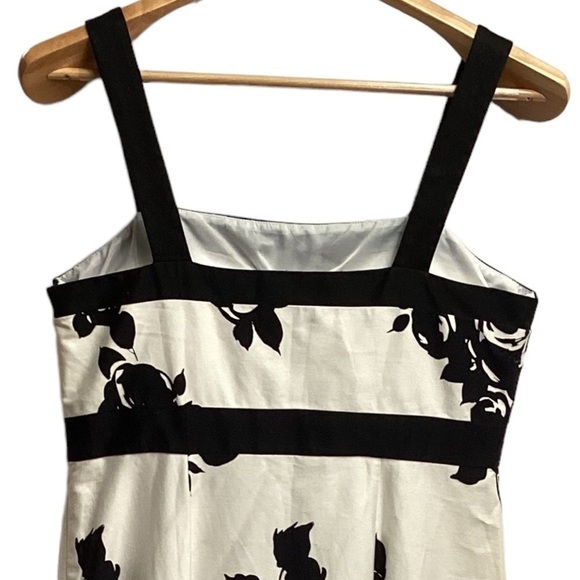 R&K originals  black‎ and white cotton/ spandex flower print size 10 - Picture 8 of 10